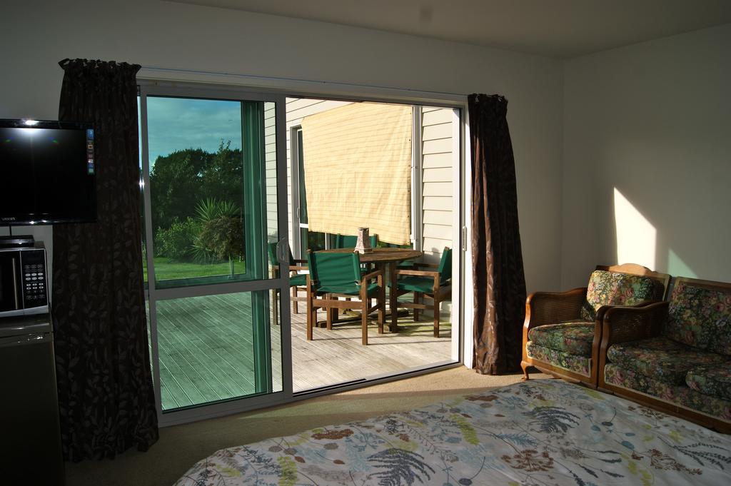 Waihi Beach Getaway-Studio, Ensuite & Private Deck Ngoại thất bức ảnh